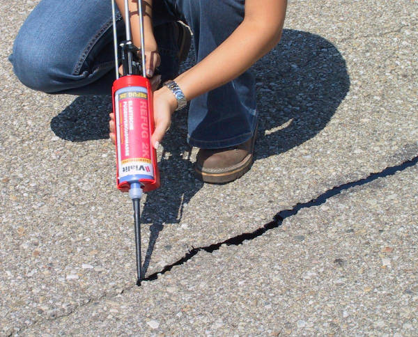 bitumenska masa za zalivanje fug refug 2k v kartusi topdom 2 1