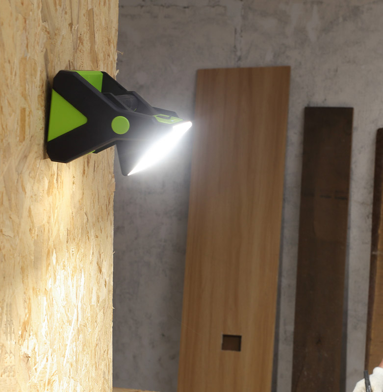 prenosni aku led reflektor y light topdom 4