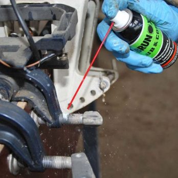 BRUNOX LUB COR SPREJ 400ml MAZIVO IN ZAVIRALEC RJE EOBNOVA.jpg 2