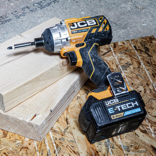 aku udarni vijacnik jcb 21 18BLID B topdom 7 600x600 1 1